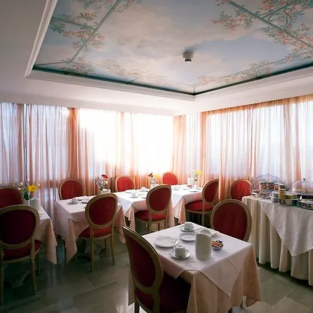 酒店 Doria Palace Boutique 4*